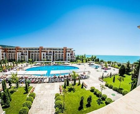 Prestige Fort Beach - Premium Apartments Свети Влас Екстериор снимка